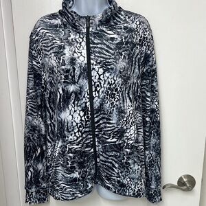 21. Leo & Nicole full zip jacket Size Large, black & white, front pockets NWT